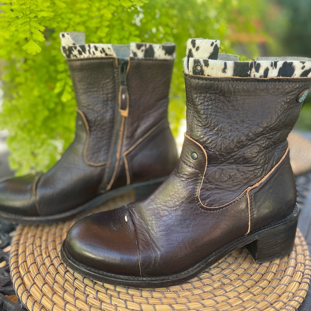 Woman’s Leather & Cow Hide Ankle Boot 39/US 8.5 Grotesque Brand $450